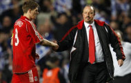 Hồi ức của Gerrard: Benitez tự làm nhục bản thân khi chơi 'tâm lí chiến' với Sir Alex
