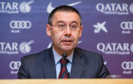 Bartomeu than thở về án phạt của Barcelona