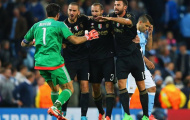 Hàng công bừng sáng, Juventus thắng trên nước Anh
