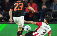 Fan M.U đòi Fellaini hoá 'Predator' săn lùng Hector Moreno