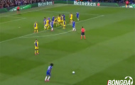 Video: Cú sút phạt đẹp nhất lượt trận đầu tiên Champions League