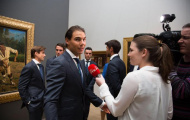 Nadal bảnh bao trong tiệc Gala trước thềm Davis Cup