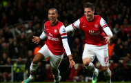 Arsene Wenger giấu bài 'số 9' tới phút chót