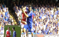 Graham Poll: 'FA nên phạt nặng Diego Costa'