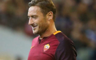 Francesco Totti đạt cột mốc 300 cùng AS Roma