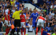 Thua Chelsea, Arsenal lập kỷ lục về thẻ đỏ