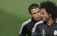 Video: CR7 và Marcelo náo loạn sân tập với kiểu ăn mừng 'siêu dị'