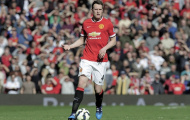 Phil Jones trở lại: Giải pháp cho hàng thủ M.U