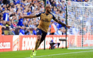 Walcott đã có dáng dấp của tiền đạo cắm!