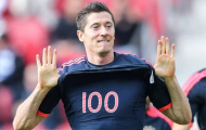 Lewandowski san bằng thành tích của 'Vua dội bom'