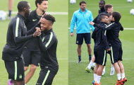 Yaya Toure và Raheem Sterling khiêu vũ tình tứ trên sân tập