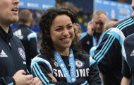 Chelsea bị nữ bác sĩ Eva Carneiro 'trù ếm'?