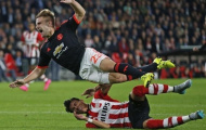 Shaw hồi phục thần tốc, Van Gaal mừng ra mặt