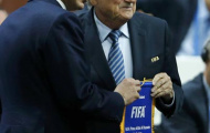Ai đủ “sạch” thay Blatter?