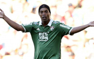 Ronaldinho chưa muốn dừng lại
