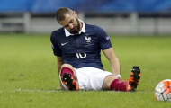 Lập cú đúp, Karim Benzema vẫn khiến Real Madrid lo 'sốt vó'