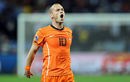 Video: Siêu phẩm góc hẹp của Sneijder