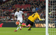 Theo Walcott đã tiến bộ như thế nào?