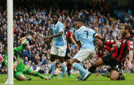 Sterling lập hat-trick, Man City hủy diệt Bournemouth