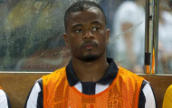 Nhiều đêm, Evra bật khóc vì nhớ M.U