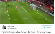 Aaron Ramsey bị 'troll' vì... ăn mừng sớm
