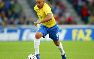 Video: Kỹ thuật qua người đơn giản của Ronaldo De Lima