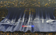 UEFA lại bị 'mỉa mai' trên Nou Camp
