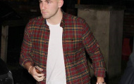 Luke Shaw bỏ nạng bay đêm, Van Gaal 'cầm đầu' dàn sao M.U