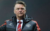 Sao M.U bị 'ném đá', Van Gaal 'đứng mũi chịu sào'