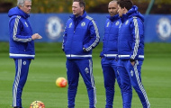 HLV Mourinho gấp rút truyền đạt '1.000 kịch bản' cho các trợ lý