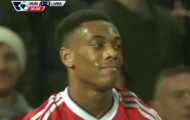 Nụ cười thỏa mãn của Martial “đốn tim” fan M.U