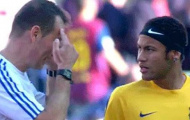 Neymar bị buộc phải gỡ băng đô