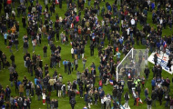 Sân Stade de France suýt chìm trong biển máu