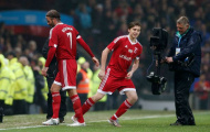 'Beckham con' vào thay 'Beckham cha' tại Old Trafford