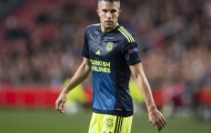 Fenerbahce không bán Van Persie