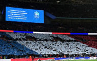Cử chỉ cao đẹp của Premier League