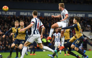 Thua bạc nhược, Arsenal lỡ ngôi đầu Premier League