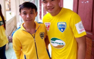 CĐV xứ Thanh “săn đón” Hoàng Thịnh trong buổi tập đầu tiên của FLC Thanh Hóa