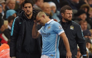 Man City thấp thỏm về Aguero