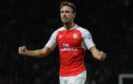Monreal khẳng định “tình yêu” với Arsenal