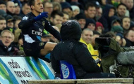 Alexis, Cazorla & các cầu thủ chấn thương trong 'bệnh viện' Arsenal
