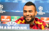 Ashley Cole sắp lên chức