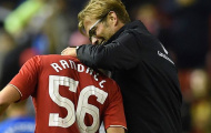Liverpool trói chân hai sao trẻ