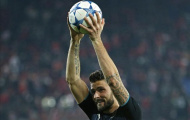 Tỏa sáng rực rỡ, Giroud được đồng đội khen hết lời
