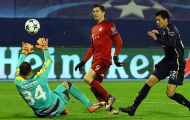 Lewandowski rực sáng trong trận thắng thứ 100 của Guardiola