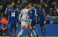 Diego Costa nổi điên với đồng đội lẫn đối thủ