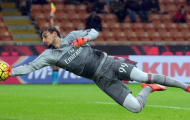 Buffon ca ngợi thủ thành 16 tuổi của Milan là 'của hiếm'
