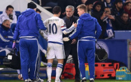 Sốc: Kẻ phản bội Mourinho, Hazard nghi án số 1