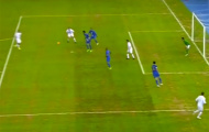 Video: Beckham kiến tạo cho Figo volley ghi bàn đẳng cấp