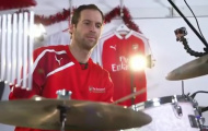 Video: Các sao Arsenal chơi nhạc chào đón Giáng sinh